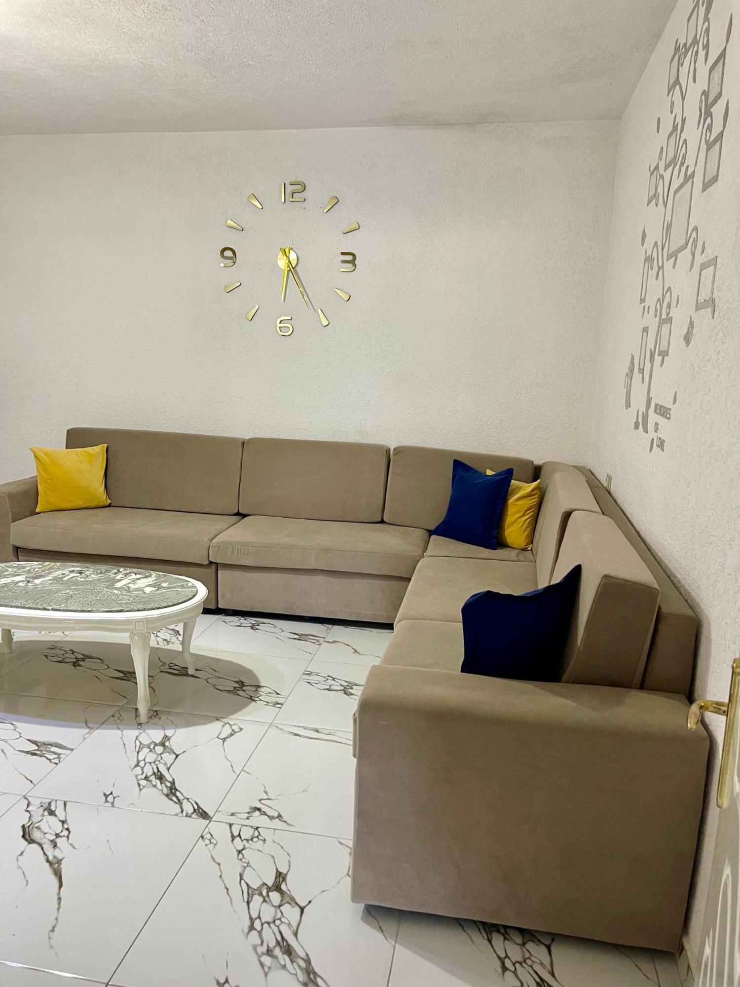 Guest House Dea Vlore Exterior photo