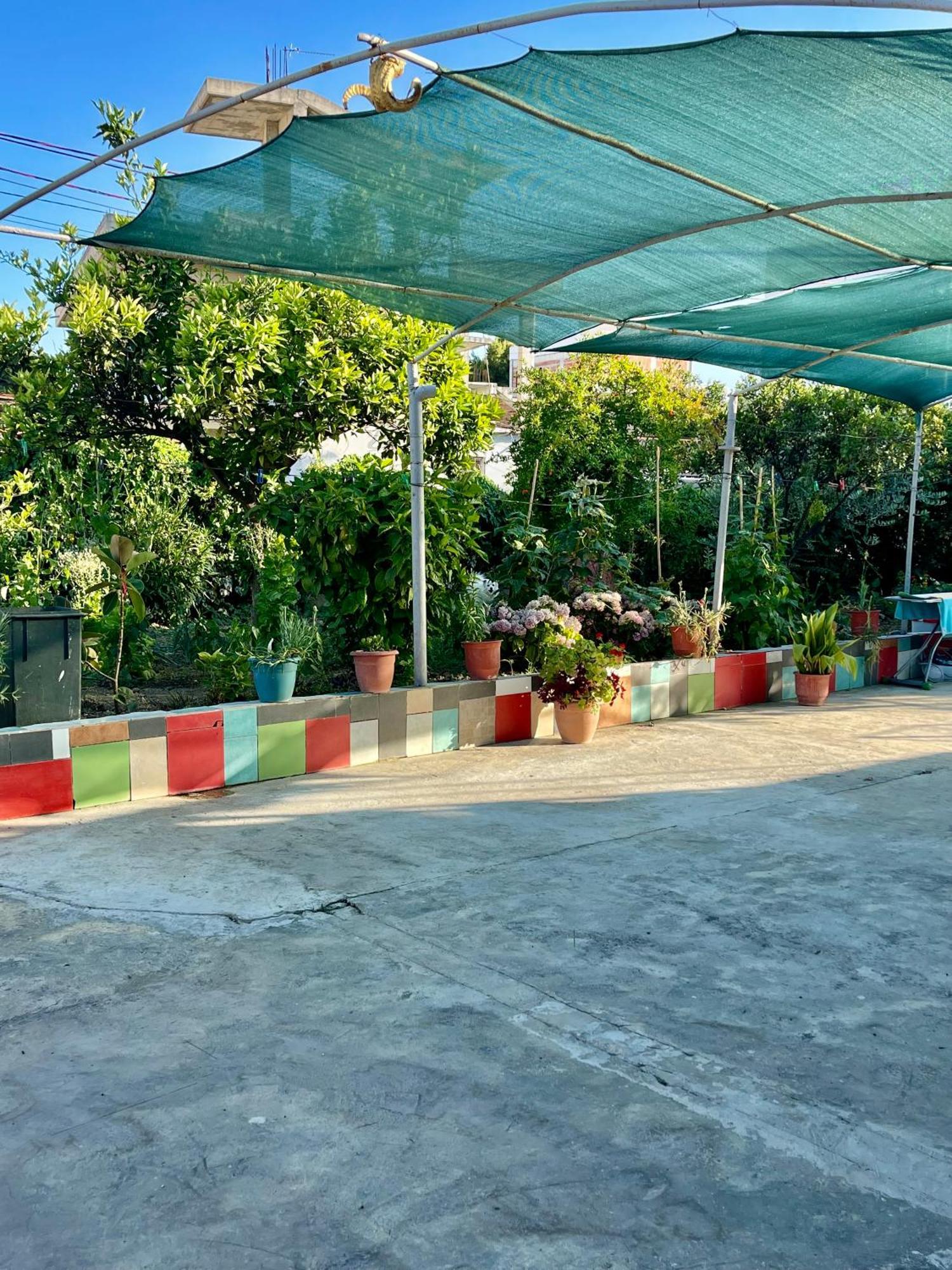 Guest House Dea Vlore Exterior photo