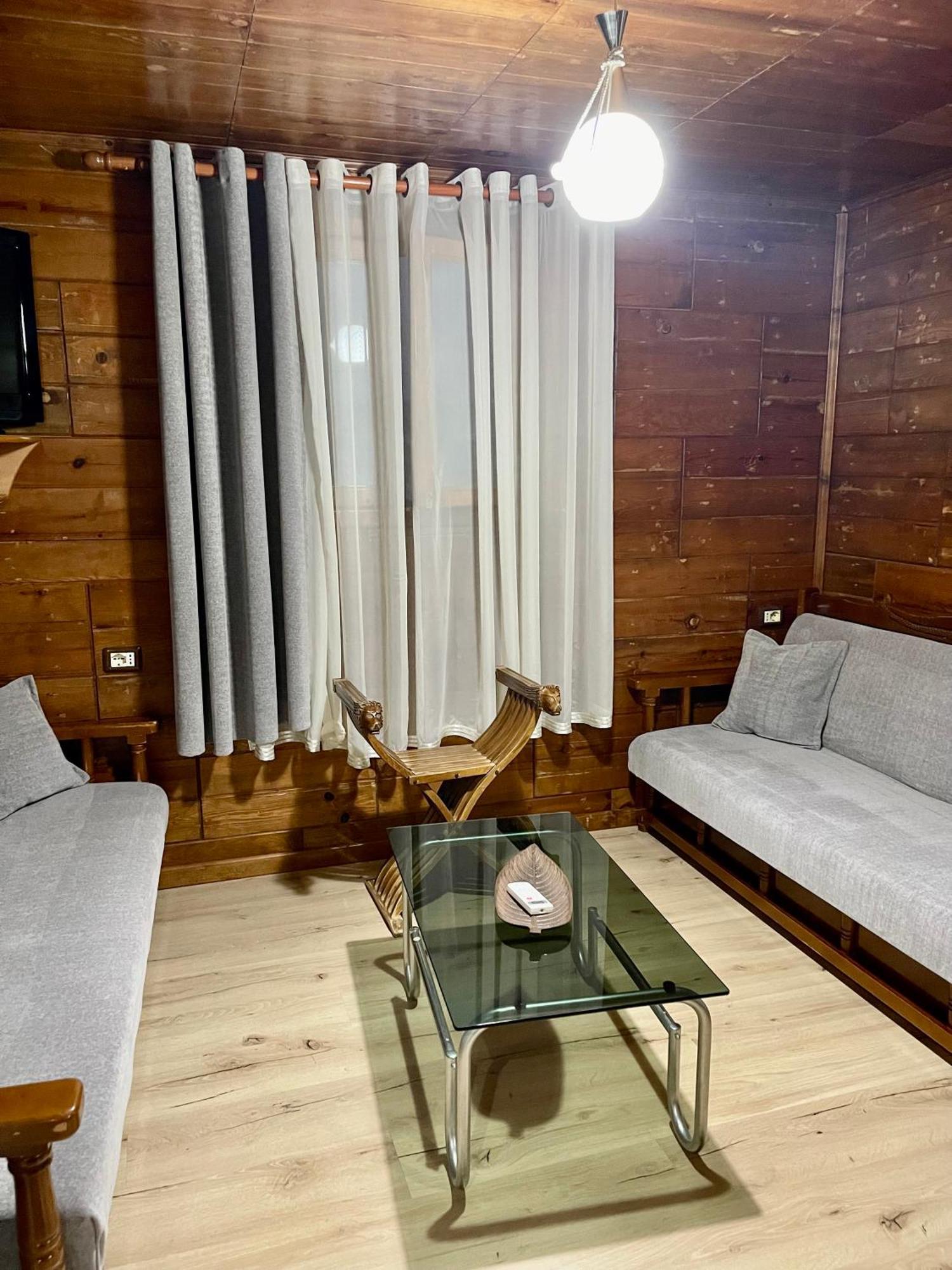 Guest House Dea Vlore Exterior photo