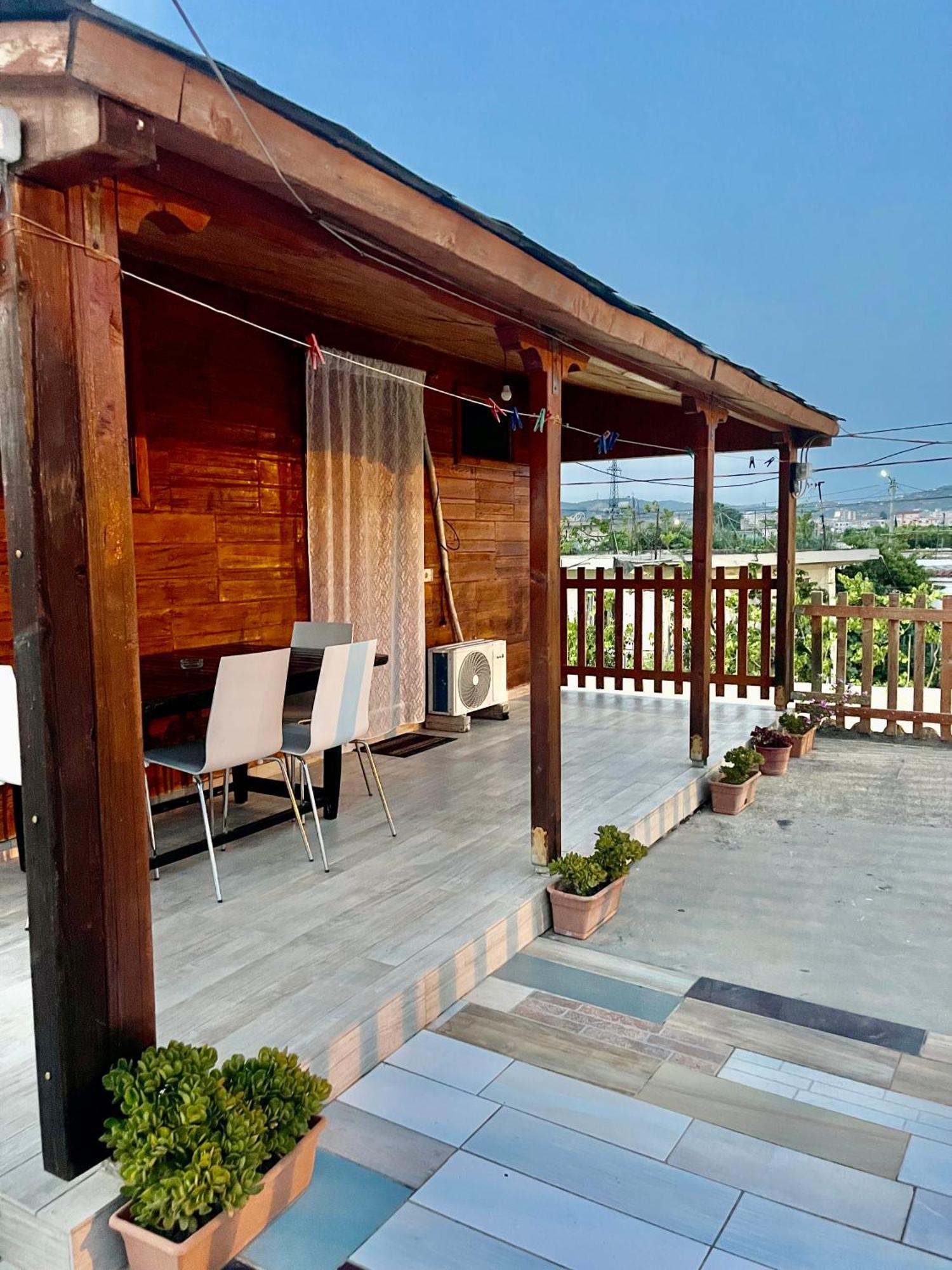 Guest House Dea Vlore Exterior photo